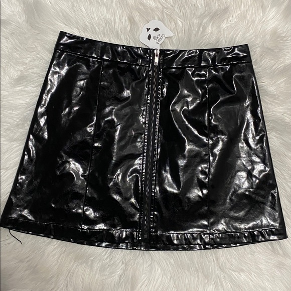 Guess Pvc Goth Black Mini Zip up Skirt - Picture 2 of 6